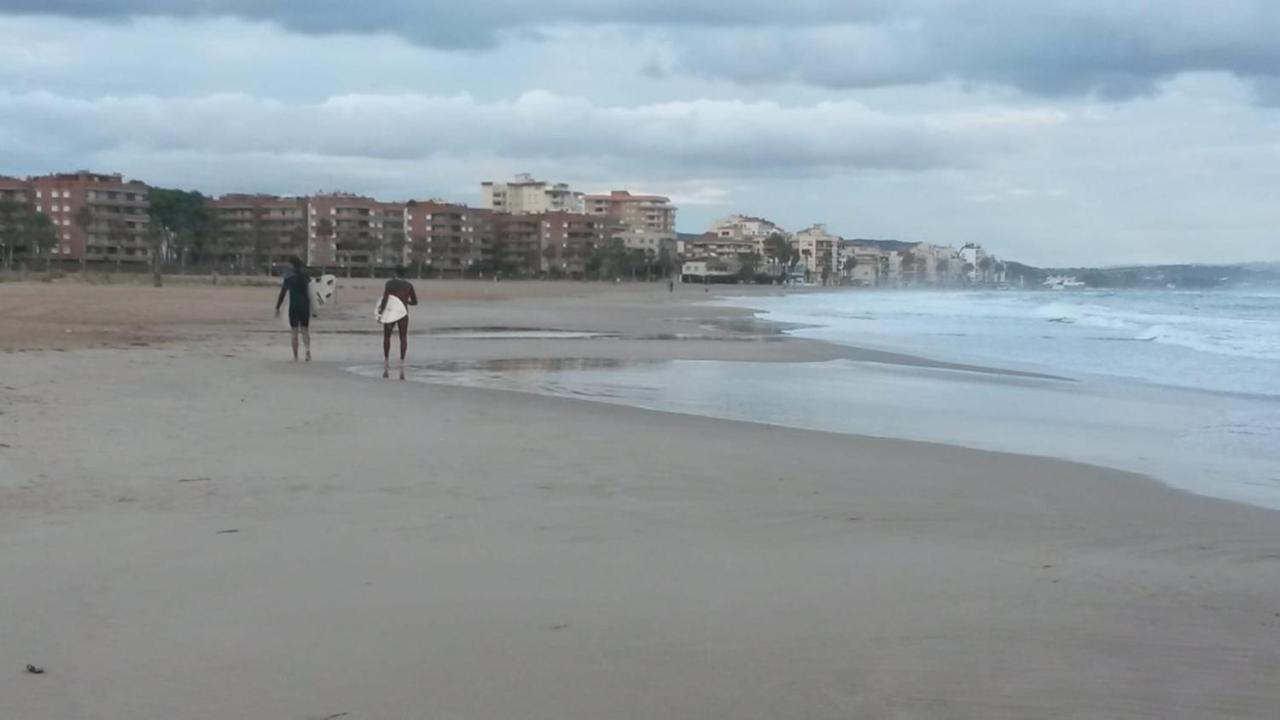Torredembarra Apartment Bagian luar foto
